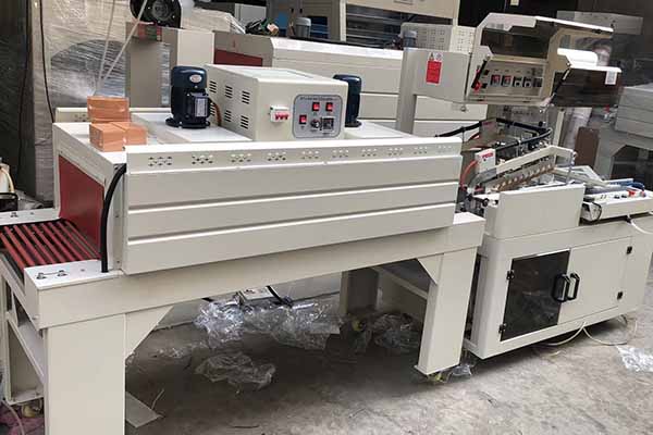 L Type Heat Shrink Packing Machine Delivery To Canada